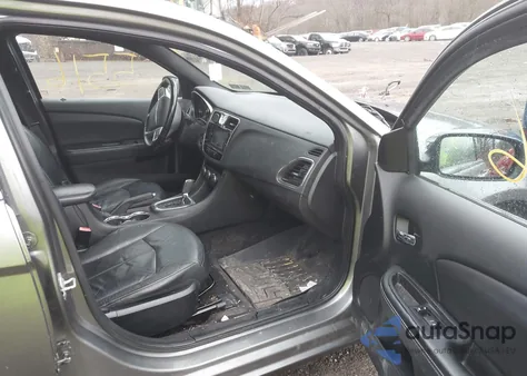 2011 Chrysler 200 Limited from USA, damaged, VIN 1C3BC2FBXBN601429